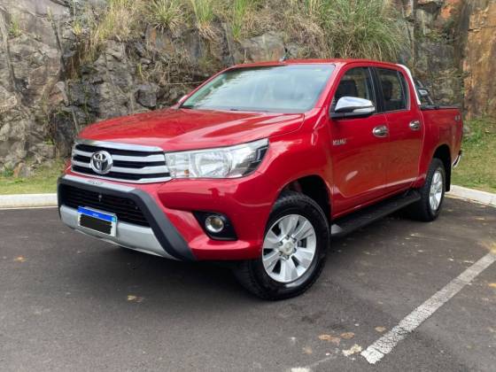 TOYOTA HILUX 2.8 SRV 4X4 CD 16V DIESEL 4P AUTOMÁTICO TOYOTA HILUX 2.8 SRV 4X4 CD 16V DIESEL 4P AUTOMÁTICO
